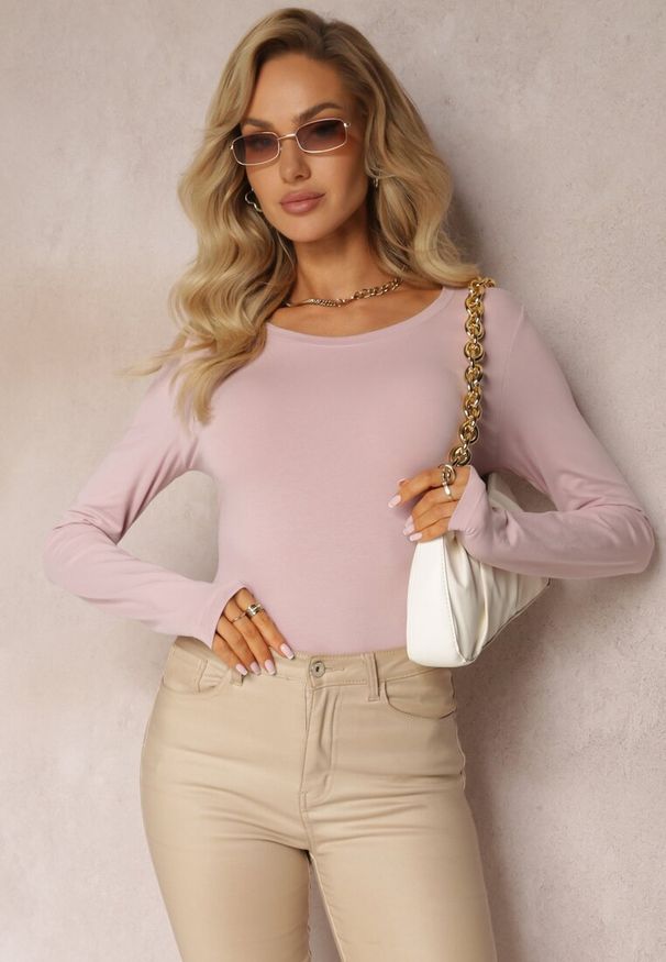Renee - Ciemnoróżowa Bluzka z Elastycznej Bawełny o Dopasowanym Kroju Evas. Okazja: na co dzień. Kolor: różowy. Materiał: bawełna. Styl: casual, elegancki