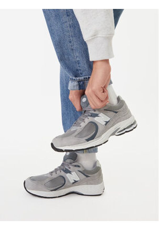 New Balance Sneakersy M2002RST Szary. Kolor: szary. Materiał: materiał