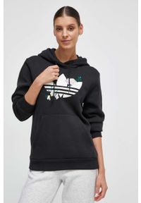 adidas Originals bluza damska kolor czarny z kapturem z nadrukiem. Typ kołnierza: kaptur. Kolor: czarny. Materiał: materiał. Wzór: nadruk #5
