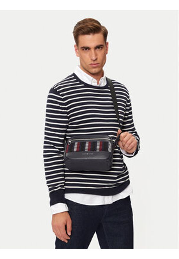 TOMMY HILFIGER - Tommy Hilfiger Saszetka Th Corp Leather Camera AM0AM12722 Granatowy. Kolor: niebieski. Materiał: skóra