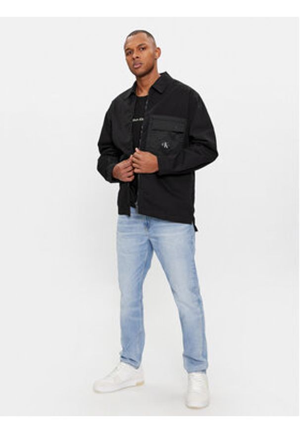 Calvin Klein Jeans Kurtka przejściowa Mix Media J30J324617 Czarny Regular Fit. Kolor: czarny. Materiał: syntetyk