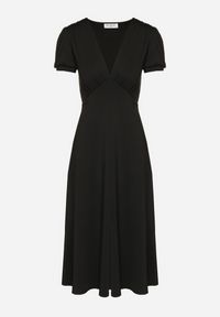 Born2be - Czarna Sukienka Rozkloszowana z Wiskozą z Poduszkami w Ramionach Awerla. Okazja: na co dzień. Typ kołnierza: dekolt w kształcie V. Kolor: czarny. Materiał: wiskoza. Długość rękawa: krótki rękaw. Styl: klasyczny, casual, elegancki #7