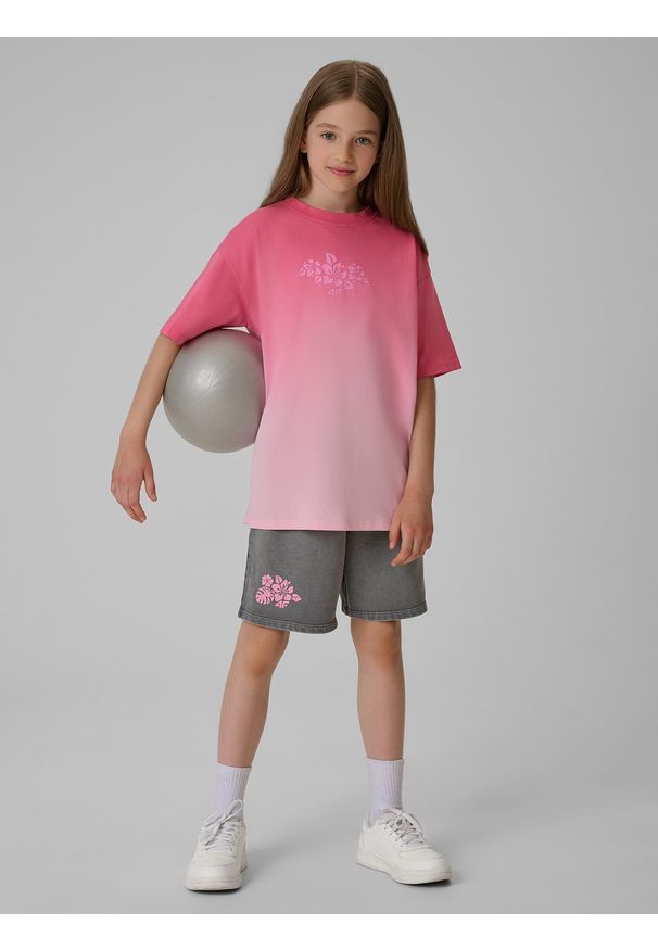 4f - 4F T-shirt loose z nadrukiem dziewczęcy - multikolor 146/152 (10-12 lat). Okazja: na co dzień, na plażę. Kolor: wielokolorowy. Materiał: materiał, bawełna, dresówka. Wzór: nadruk. Sezon: lato. Styl: sportowy, retro, wakacyjny, casual