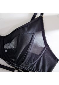 Intica - zestaw bieliźniany z ozdobnymi strapsami na romantyczne wieczory Merima. Kolor: czarny. Materiał: materiał #8