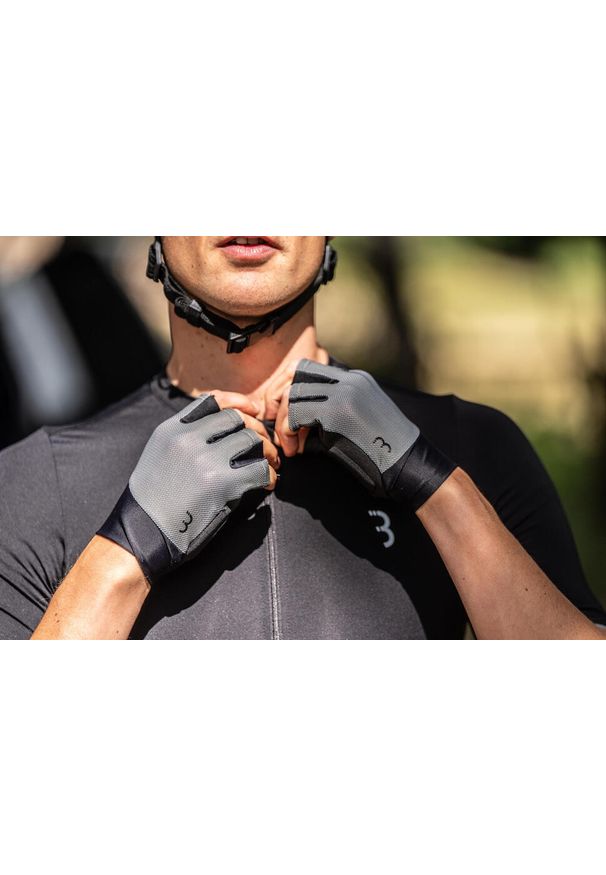 BBB CYCLING - Krótkie rękawiczki letnie BBB Cycling Pave 2.0. Kolor: czarny. Sezon: lato. Sport: kolarstwo