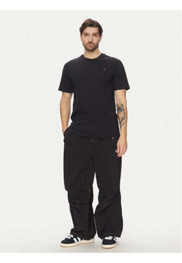 Adidas - adidas T-Shirt Lounge Slide Graphic JJ4003 Czarny Regular Fit. Kolor: czarny. Materiał: bawełna