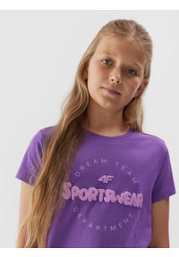 4F JUNIOR - T-shirt z bawełny organicznej dziewczęcy. Kolor: fioletowy. Materiał: bawełna. Wzór: nadruk #2