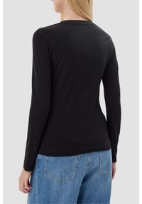 Guess - GUESS Czarny damski longsleeve Embro Script. Kolor: czarny. Długość rękawa: długi rękaw