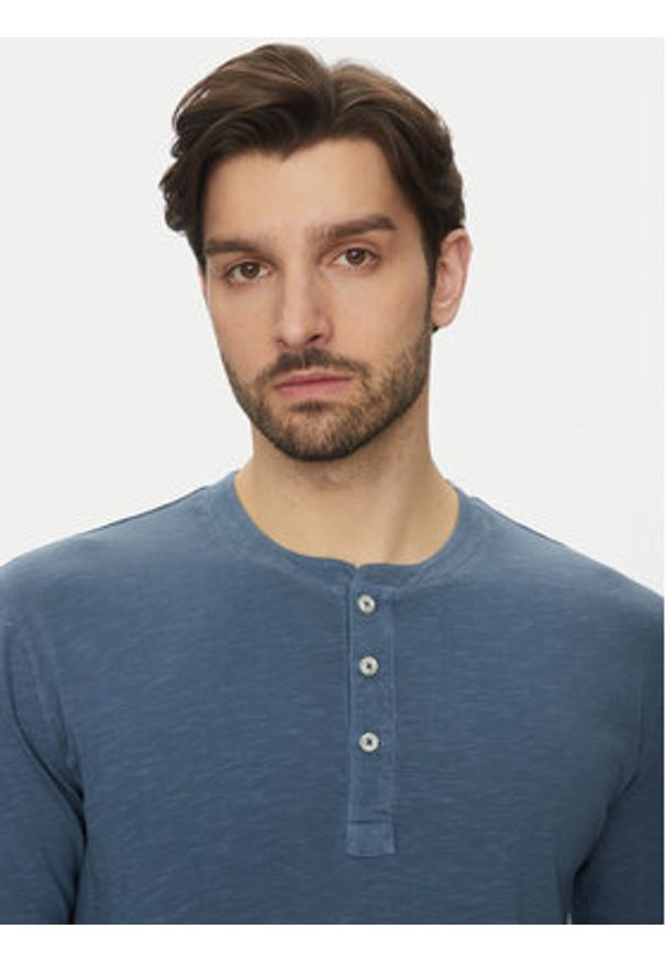 Marc O'Polo Longsleeve 522 2246 52064 Niebieski Regular Fit. Typ kołnierza: polo. Kolor: niebieski. Materiał: bawełna. Długość rękawa: długi rękaw