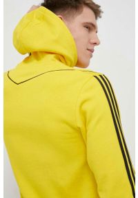 adidas Performance bluza dresowa Tiro 23 kolor żółty z kapturem z aplikacją. Typ kołnierza: kaptur. Kolor: żółty. Materiał: dresówka. Wzór: aplikacja #4