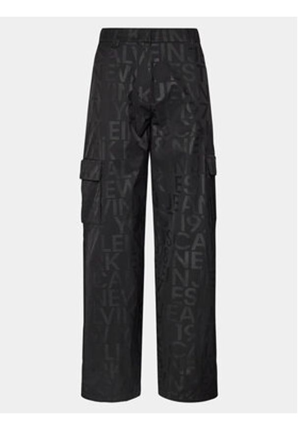 Calvin Klein Jeans Spodnie materiałowe Loose Logo Aop Cargo Pant J20J222596 Czarny Regular Fit. Kolor: czarny. Materiał: syntetyk