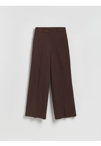 Reserved - Szerokie spodnie z kantem - brązowy. Kolor: brązowy. Materiał: tkanina, wiskoza #1