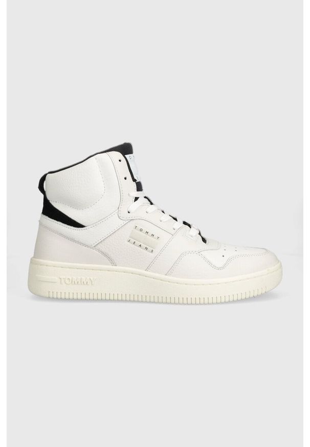 Tommy Jeans sneakersy skórzane TJM BASKET MID LEATHER kolor biały EM0EM01258. Zapięcie: sznurówki. Kolor: biały. Materiał: skóra