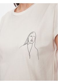 Vero Moda T-Shirt 10298088 Biały Box Fit. Kolor: biały. Materiał: bawełna