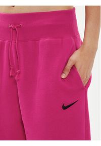 Nike Spodnie dresowe DQ5887 Różowy Oversize. Kolor: różowy. Materiał: bawełna