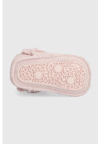 Ugg - UGG śniegowce zamszowe dziecięce I BABY CLASSIC G kolor różowy. Zapięcie: rzepy. Kolor: różowy. Materiał: zamsz #4