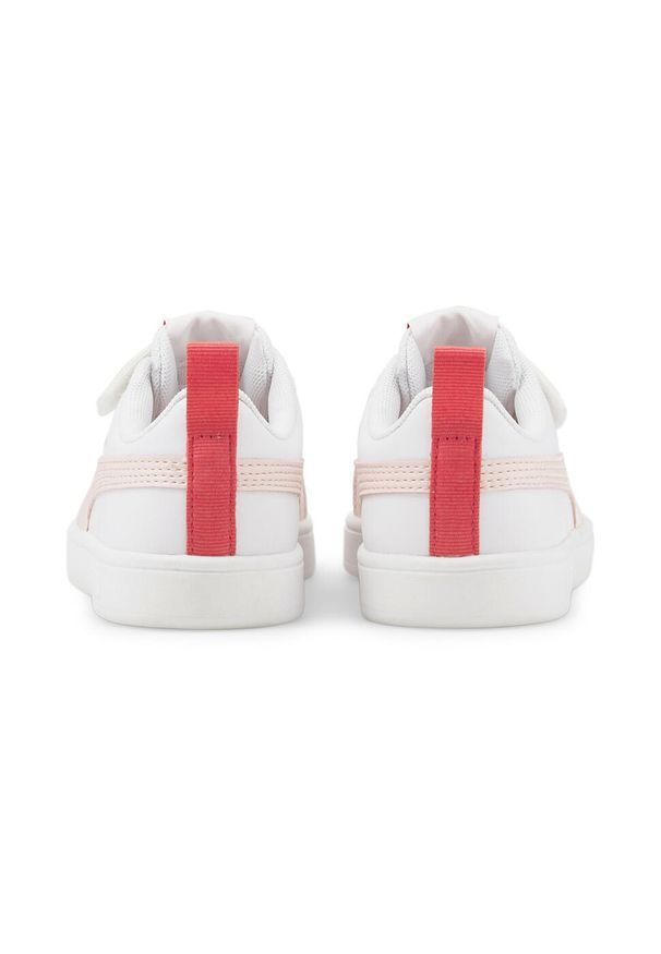 Buty sportowe dziecięce Puma Rickie AC. Kolor: biały, wielokolorowy, różowy. Materiał: skóra, syntetyk. Szerokość cholewki: normalna