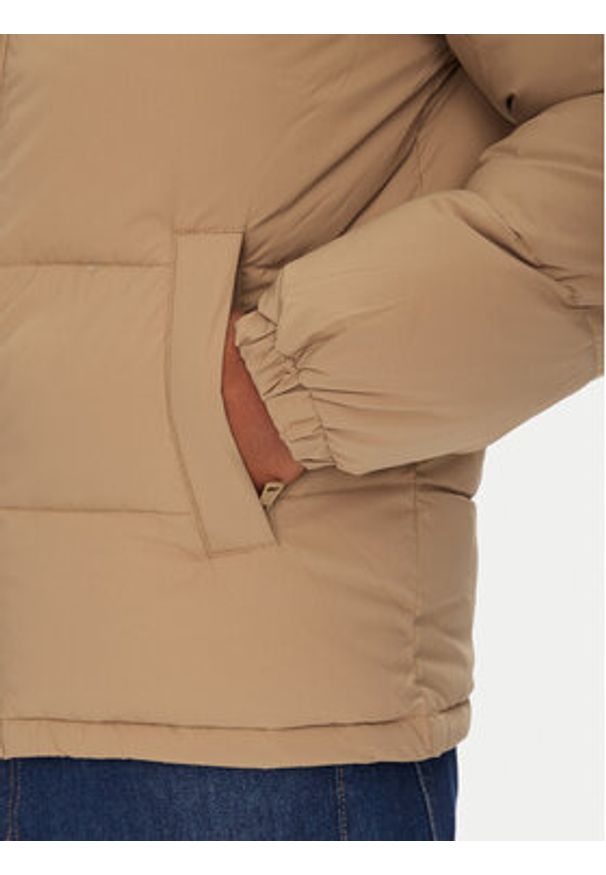 Guess Jeans Kurtka zimowa M4BL20 WGII2 Brązowy Regular Fit. Kolor: brązowy. Materiał: syntetyk. Sezon: zima