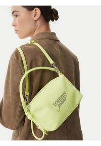 Tommy Jeans Torebka Metal Logo Crossbody Camera Bag AW0AW18470 Zielony. Kolor: zielony. Materiał: skórzane #1