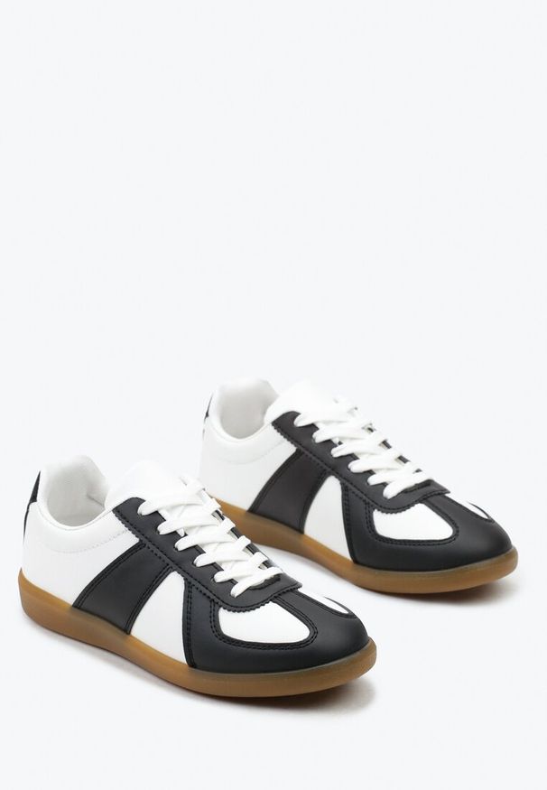 Born2be - Czarno-Białe Sneakersy w Stylu Klasycznych Tenisówek Filtris. Zapięcie: sznurówki. Kolor: biały. Materiał: materiał. Obcas: na płaskiej podeszwie