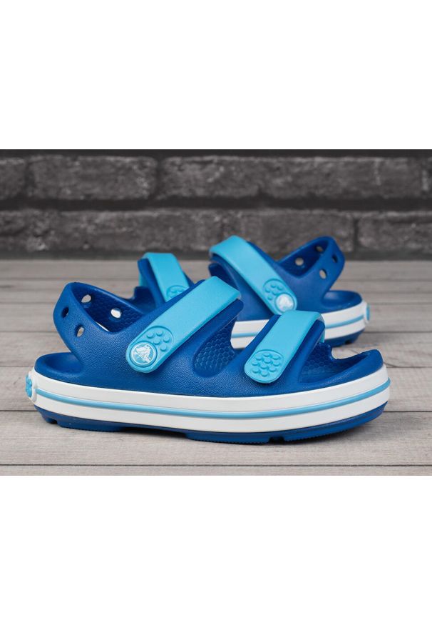 Sandały chłopięce na basen Crocs CROCBAND CRUISER. Kolor: biały, wielokolorowy, niebieski