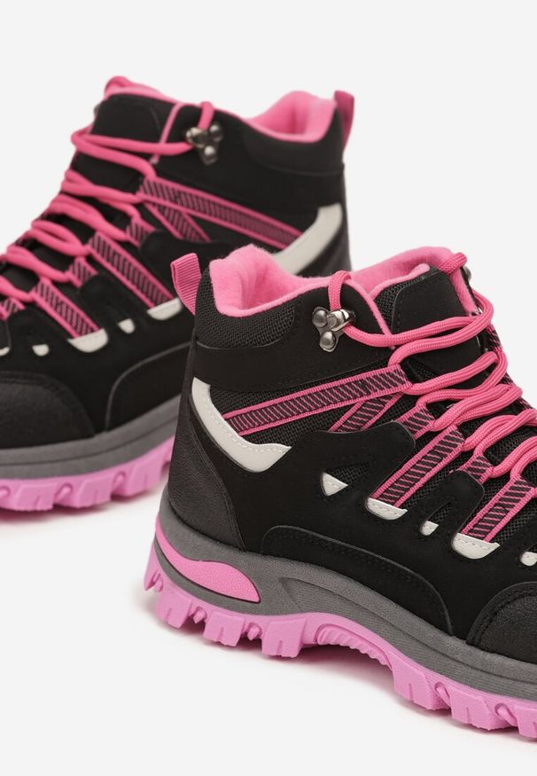 Born2be - Czarno-Fuksjowe Sznurowane Buty Trekkingowe Traperki Vices na Grubej Podeszwie Afertie. Wysokość cholewki: za kostkę. Kolor: czarny. Materiał: jeans. Szerokość cholewki: normalna. Styl: klasyczny, wakacyjny, sportowy