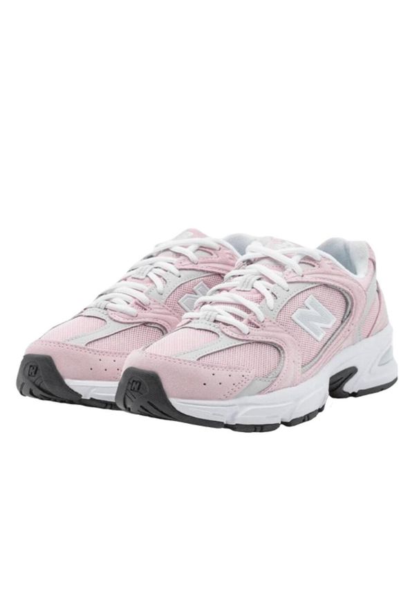 Buty do chodzenia męskie New Balance 530. Zapięcie: sznurówki. Kolor: różowy. Materiał: zamsz, materiał. Szerokość cholewki: normalna. Sport: turystyka piesza