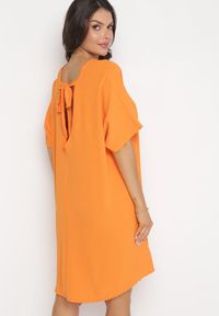 Born2be - Pomarańczowa Sukienka o Fasonie Nietoperza z Wiązaniem na Plecach Miken. Kolor: pomarańczowy #5