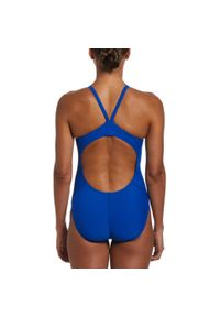 Strój pływacki jednoczęściowy damski Nike Solid Racerback. Kolor: niebieski