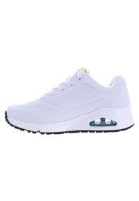 skechers - Buty na co dzień damskie SKECHERS SPREAD THE LOVE zdobienie w serca. Okazja: na co dzień. Kolor: biały. Wzór: aplikacja. Sport: turystyka piesza