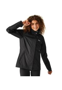 Regatta - Kurtka przeciwdeszczowa trekkingowa damska Daysha. Kolor: czarny. Materiał: softshell. Sport: turystyka piesza #1