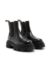 Charles Footwear sztyblety skórzane Mey damskie kolor czarny na platformie. Nosek buta: okrągły. Kolor: czarny. Materiał: skóra. Obcas: na platformie #3