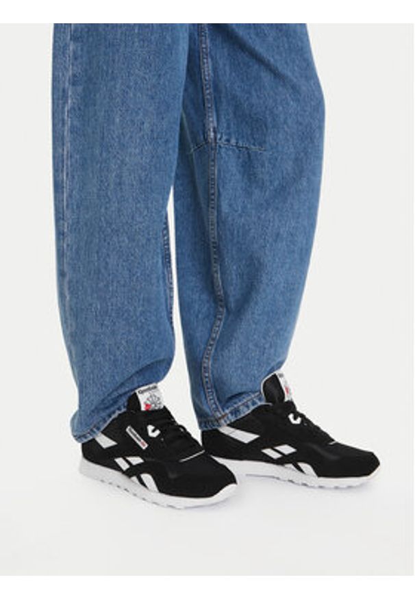 Reebok Sneakersy CEOSS-CLASSIC NYLON 100009251 Czarny. Kolor: czarny. Materiał: skóra, zamsz. Model: Reebok Nylon, Reebok Classic