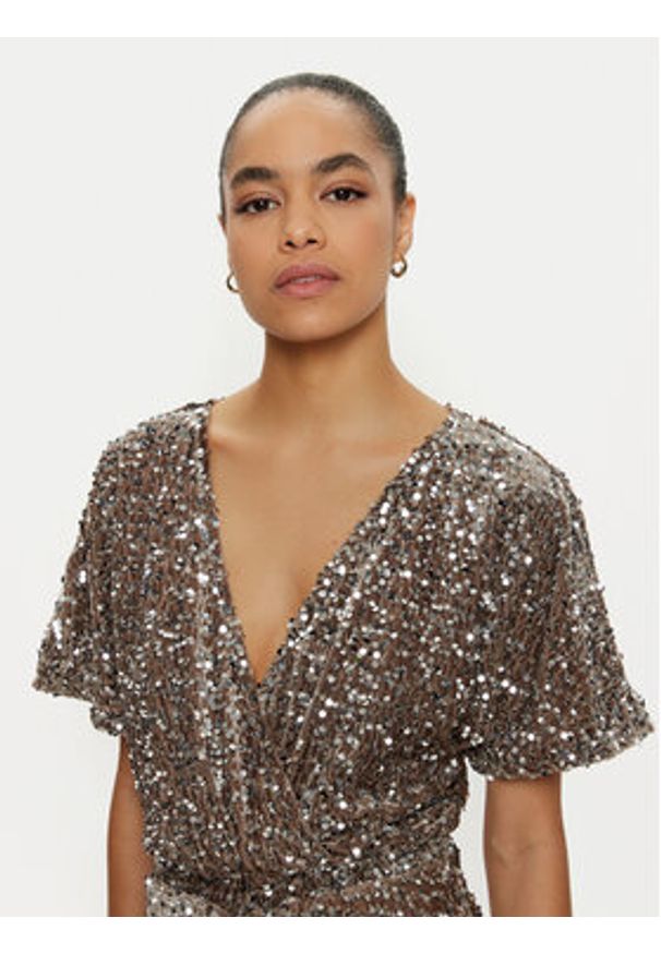 Pieces Kombinezon Kam 17153622 Złoty Regular Fit. Kolor: złoty. Materiał: syntetyk