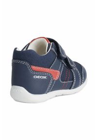 Geox buty dziecięce kolor granatowy. Nosek buta: okrągły. Zapięcie: rzepy. Kolor: niebieski. Materiał: skóra
