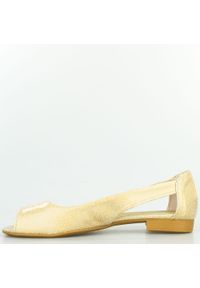Inna - Sandały baleriny holograficzne białe złote Optimo-40. Kolor: wielokolorowy, złoty, biały. Materiał: materiał. Styl: elegancki