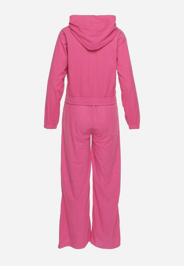 Born2be - Fuksjowy Sztruksowy Komplet Dresowy Bluza z Kapturem i Szerokie Spodnie z Kieszeniami Makeria. Kolor: różowy. Materiał: sztruks, dresówka