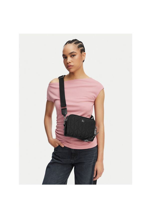 Torebka Calvin Klein. Kolor: czarny