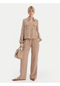 Guess Spodnie materiałowe W6GB07 W1781 Beżowy Regular Fit. Kolor: beżowy. Materiał: wiskoza #3