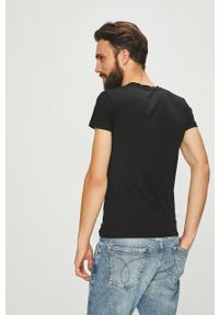 Emporio Armani Underwear - Emporio Armani - T-shirt 110810.CC729. Kolor: czarny. Materiał: dzianina #2