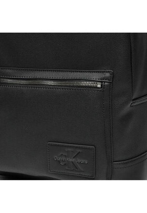 Calvin Klein Jeans Plecak Coated Campus Bp Angled40 Pu K50K512028 Czarny. Kolor: czarny. Materiał: materiał