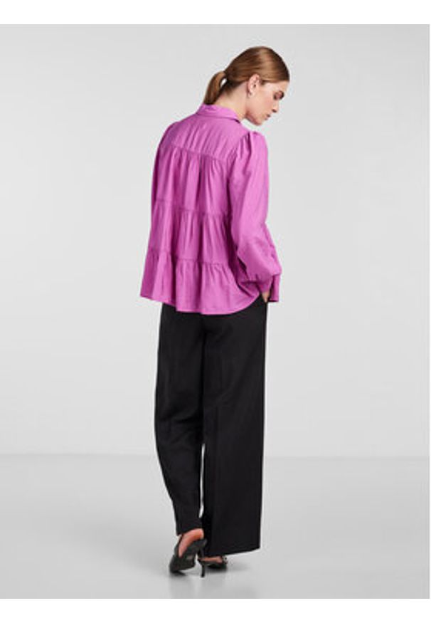 YAS Koszula 26025734 Różowy Regular Fit. Kolor: różowy. Materiał: wiskoza