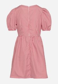 Born2be - Czerwona Rozkloszowana Sukienka w Kratkę Vichy w Stylu Retro z Wiązaniem Telionea. Okazja: na co dzień. Kolor: czerwony. Wzór: kratka. Typ sukienki: rozkloszowane. Styl: retro #2