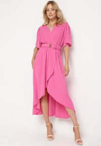 Born2be - Różowa Rozkloszowana Sukienka Kopertowa z Gumką w Talii i Ozdobnym Paskiem Vasena. Kolor: różowy. Typ sukienki: kopertowe. Styl: elegancki #7