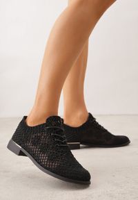 Born2be - Czarne Ażurowe Półbuty z Metaliczną Wstawką Homonis. Okazja: na co dzień. Kolor: czarny. Wzór: ażurowy. Styl: casual, elegancki #1