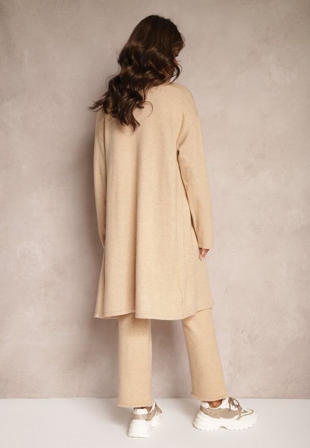 Renee - Beżowy Komplet Dzianinowy z Wełną Spodnie Długi Kardigan i Top na Guziki Dailith. Kolor: beżowy. Materiał: dzianina, wełna. Wzór: aplikacja