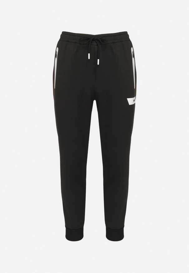 Born2be - Czarne Dresowe Spodnie z Ozdobnymi Wstawkami i Ściągaczami Riannia. Okazja: na co dzień. Kolor: czarny. Materiał: dresówka. Styl: sportowy, casual