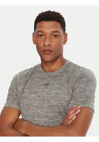 Reebok T-Shirt RK25178CCM Szary Standard Fit. Kolor: szary