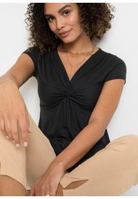 bonprix - T-shirt z mieszanki wiskozy. Typ kołnierza: dekolt w serek. Kolor: czarny. Materiał: wiskoza. Wzór: gładki, nadruk, aplikacja #3