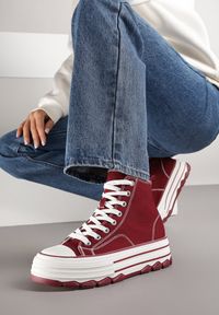 Renee - Czerwone Trampki na Platformie za Kostkę Blokkie. Okazja: na co dzień. Wysokość cholewki: za kostkę. Kolor: czerwony. Materiał: jeans, skóra. Obcas: na platformie. Styl: casual #3